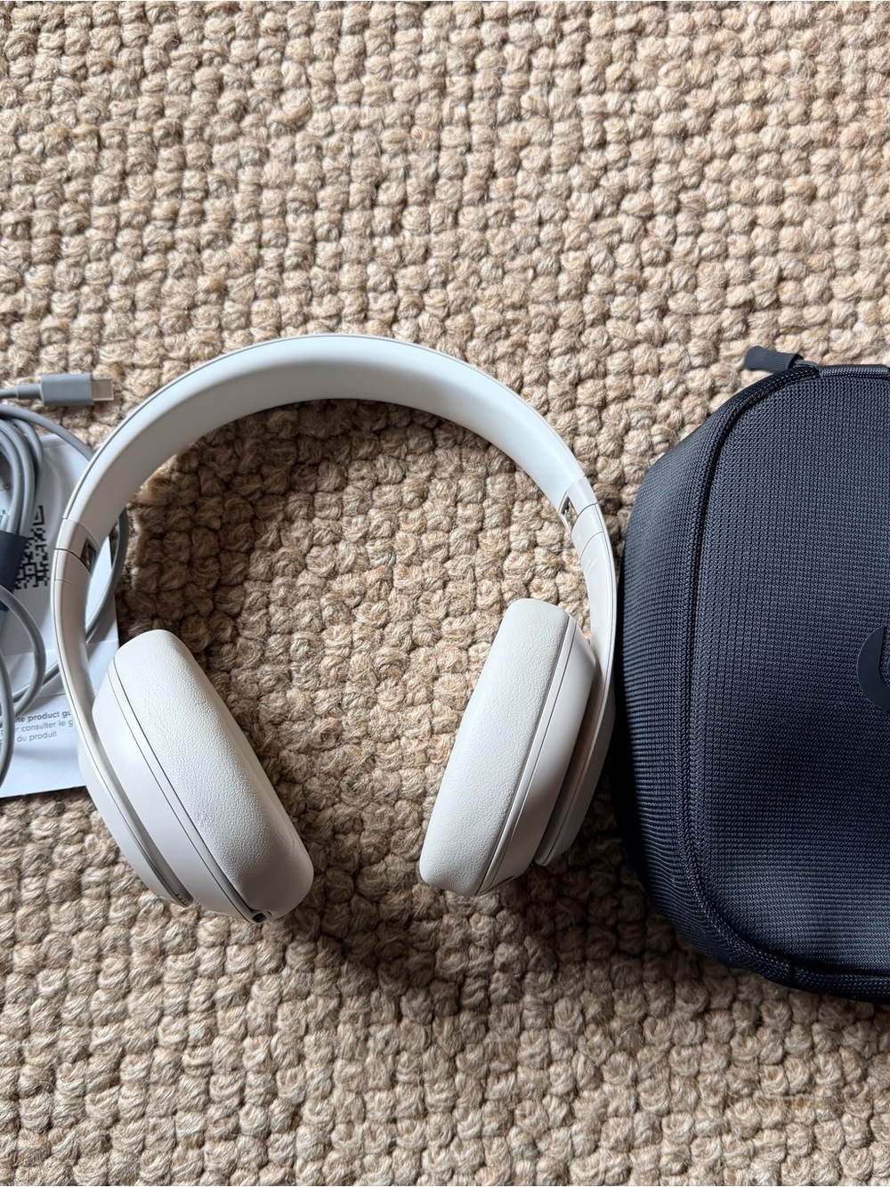 Beats Studio Pro Wireless Over-Ear Headphones - Sandstone - Picture 3 of 3